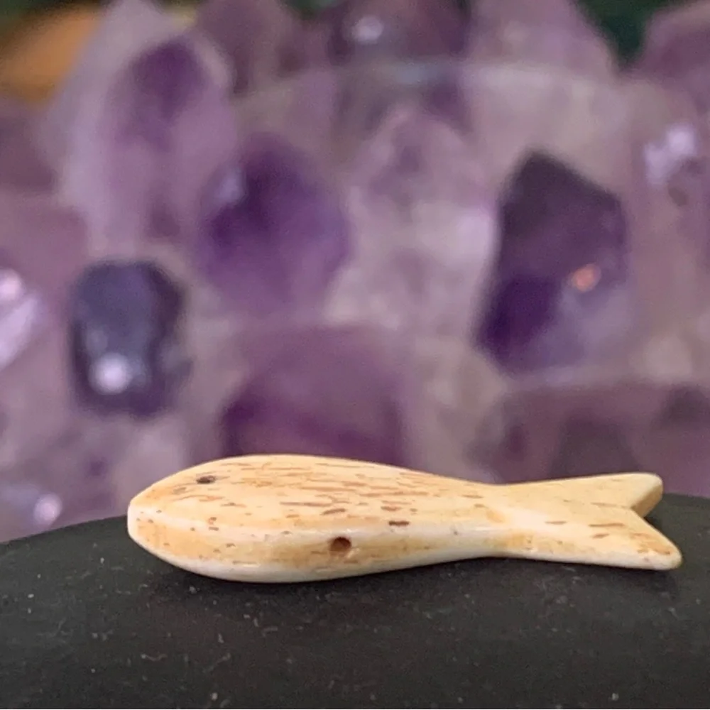 Hand Carved Fish Bone Bead Native American Style Miniature Fetish Animal VTG 1